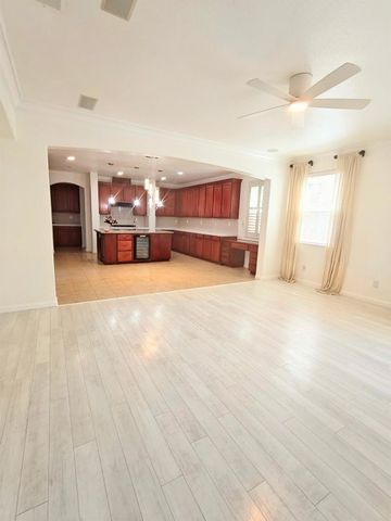 2364 Kinsella Way, Roseville, CA 95747