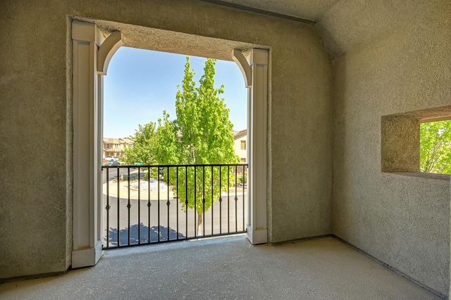2364 Kinsella Way, Roseville, CA 95747