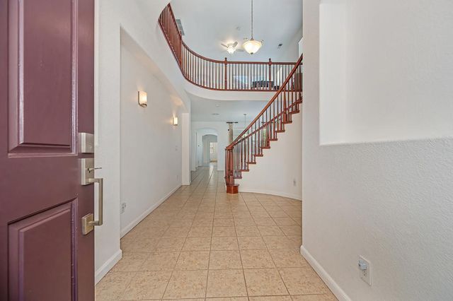 2364 Kinsella Way, Roseville, CA 95747