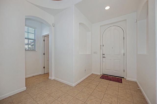 2364 Kinsella Way, Roseville, CA 95747