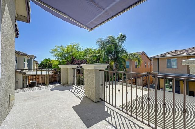 2364 Kinsella Way, Roseville, CA 95747