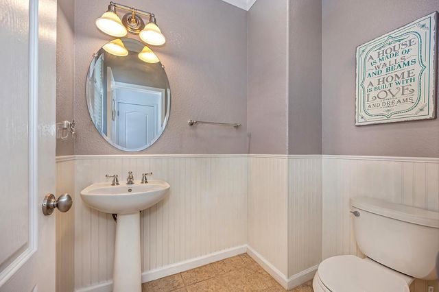 2364 Kinsella Way, Roseville, CA 95747