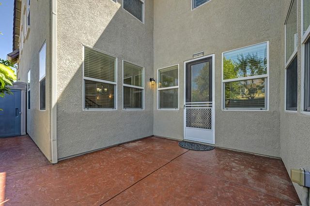 2364 Kinsella Way, Roseville, CA 95747