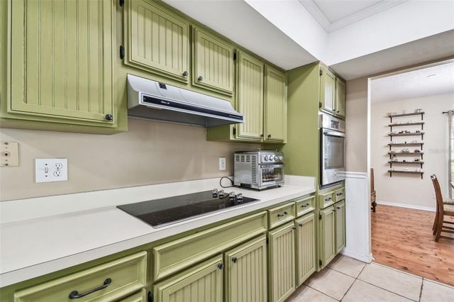 9710 CYPRESS POND AVENUE, Tampa, FL 33647