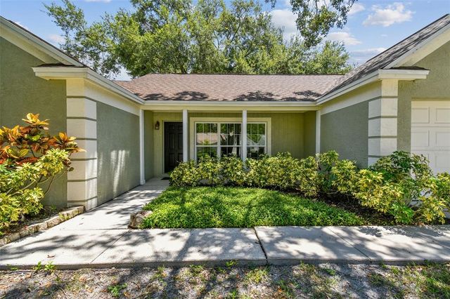9710 CYPRESS POND AVENUE, Tampa, FL 33647