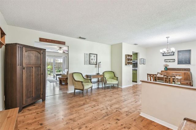 9710 CYPRESS POND AVENUE, Tampa, FL 33647