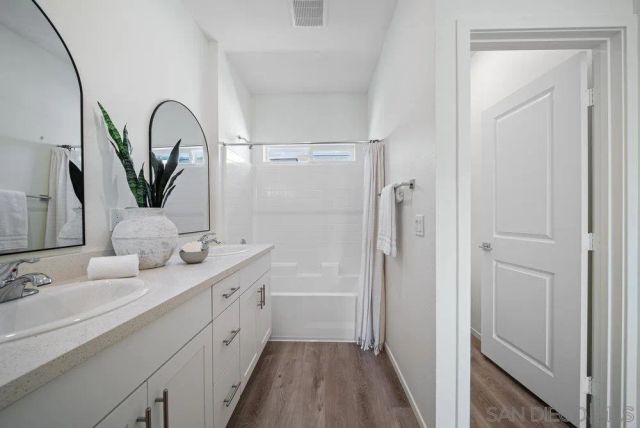 8190 Golden Ave, Lemon Grove, CA 91945