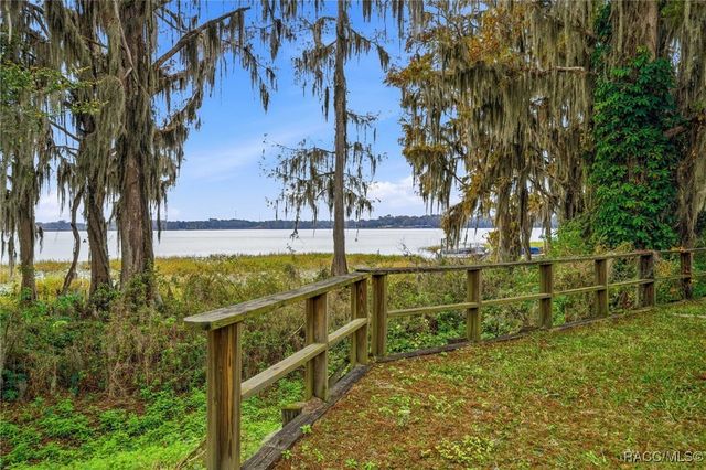 928 Pritchard Island Road, Inverness, FL 34450