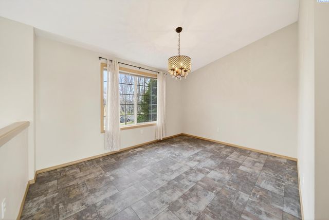 2628 Scottsdale Pl, Richland, WA 99354