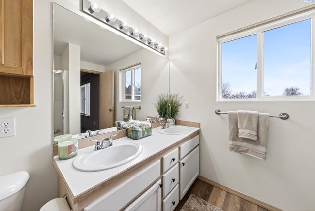 2628 Scottsdale Pl, Richland, WA 99354