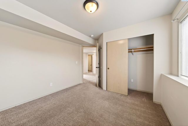 2628 Scottsdale Pl, Richland, WA 99354