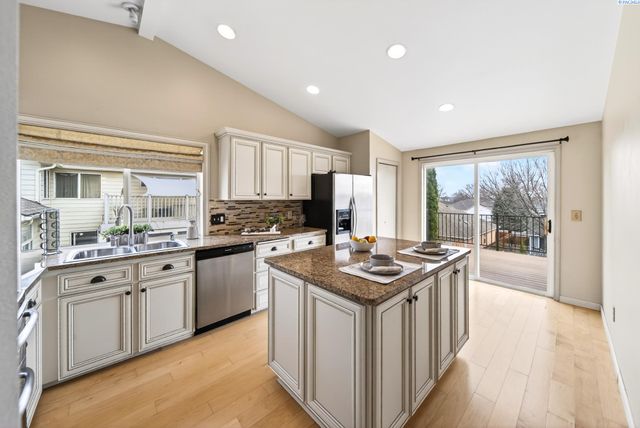 2628 Scottsdale Pl, Richland, WA 99354