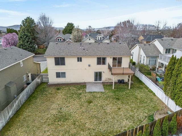 2628 Scottsdale Pl, Richland, WA 99354