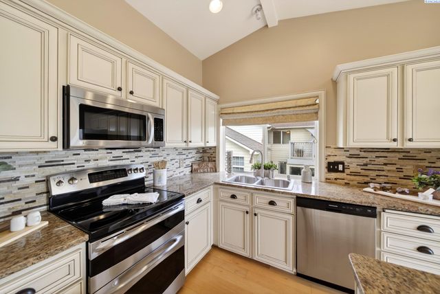 2628 Scottsdale Pl, Richland, WA 99354