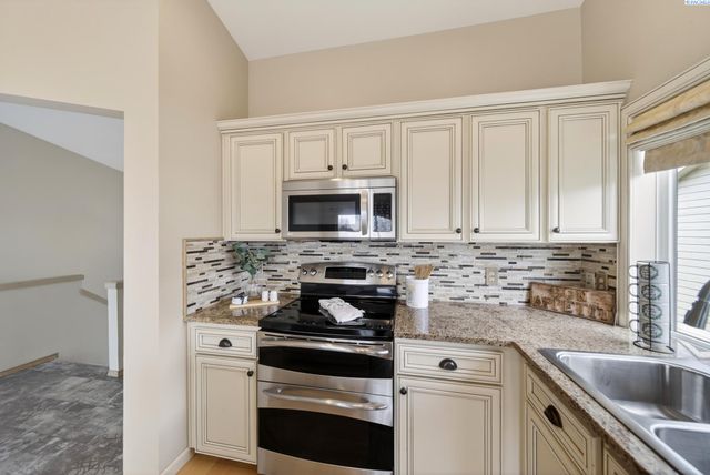 2628 Scottsdale Pl, Richland, WA 99354