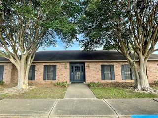 1016 CALAIS Circle, Alexandria, LA 71303