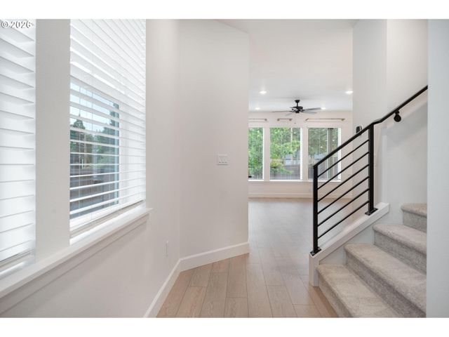 912 ROSEBUD Ct, Forest Grove, OR 97116