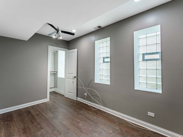 555 N Lawler Avenue G, Chicago, IL 60644