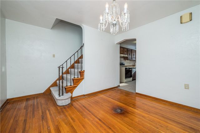 3340 Recker Dr, Baldwin Boro, PA 15227