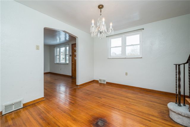 3340 Recker Dr, Baldwin Boro, PA 15227