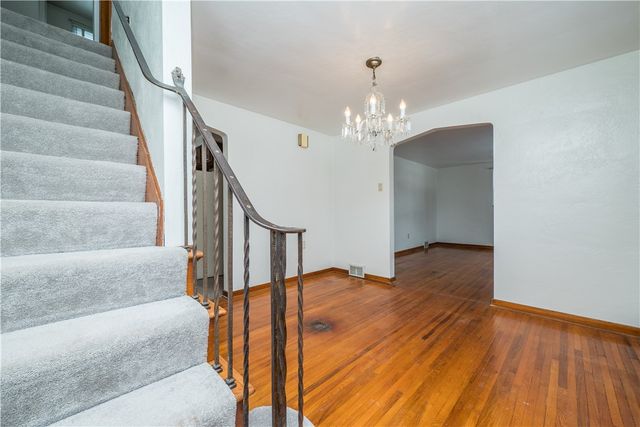 3340 Recker Dr, Baldwin Boro, PA 15227