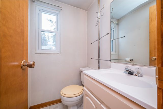 3340 Recker Dr, Baldwin Boro, PA 15227