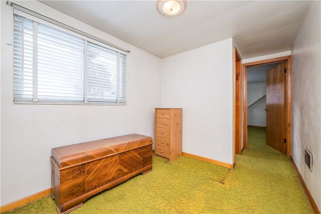 3340 Recker Dr, Baldwin Boro, PA 15227