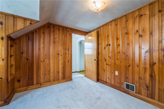 3340 Recker Dr, Baldwin Boro, PA 15227