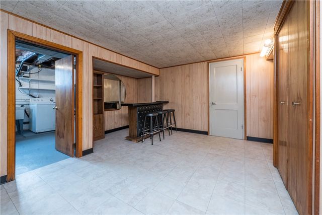 3340 Recker Dr, Baldwin Boro, PA 15227