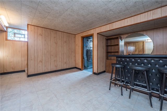 3340 Recker Dr, Baldwin Boro, PA 15227