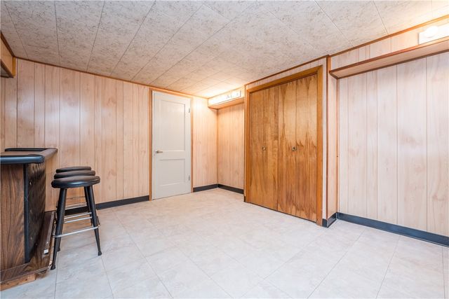 3340 Recker Dr, Baldwin Boro, PA 15227