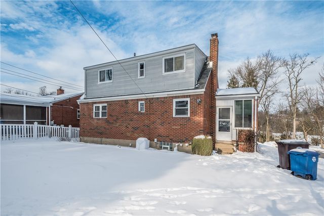 3340 Recker Dr, Baldwin Boro, PA 15227