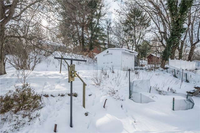 3340 Recker Dr, Baldwin Boro, PA 15227