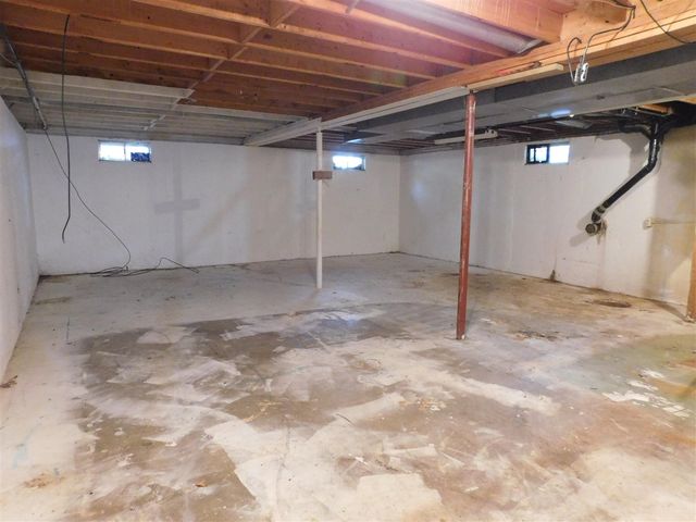 28 Avery Drive, Coldwater, MI 49036