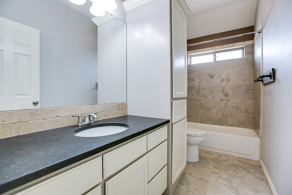 Image 24 of property listing at 8370 Puma Court, San Angelo, TX 76901