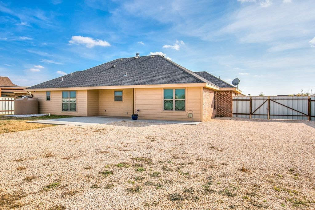Image 28 of property listing at 8370 Puma Court, San Angelo, TX 76901
