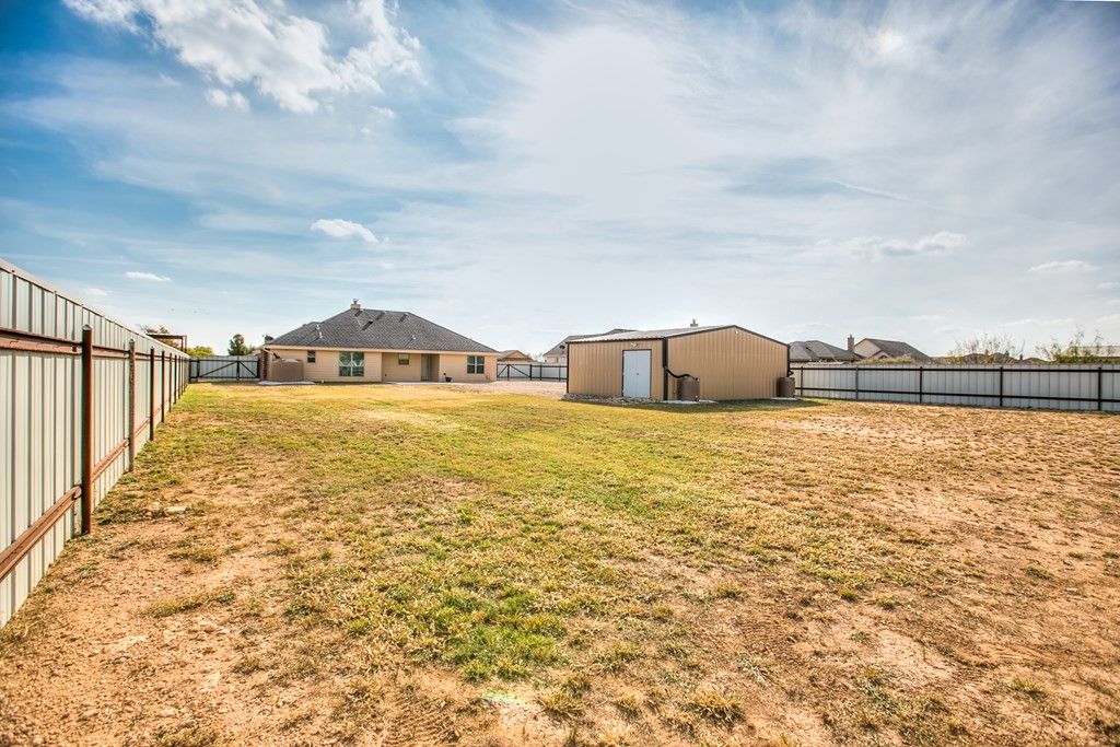 Image 32 of property listing at 8370 Puma Court, San Angelo, TX 76901