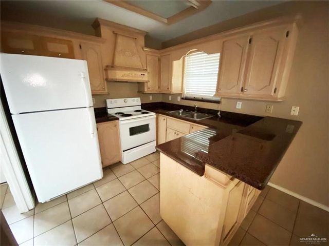 4113 W La Guardia Lane 2, Edinburg, TX 78539