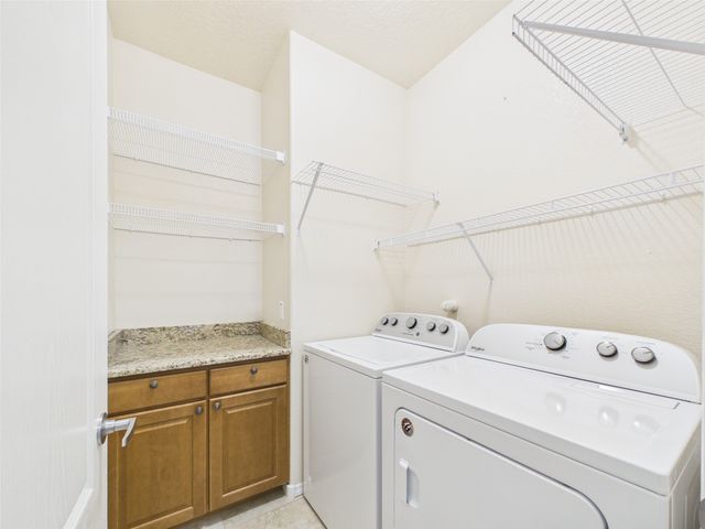 4359 San Benito B, Santa Fe, NM 87507