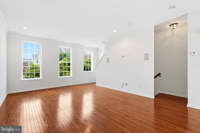 42817 PAMPLIN TER, Chantilly, VA 20152