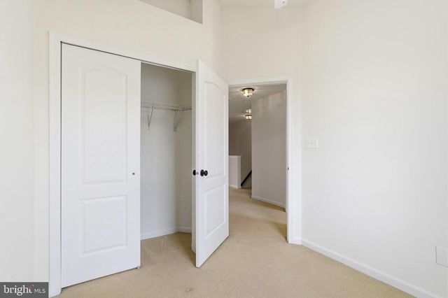 42817 PAMPLIN TER, Chantilly, VA 20152