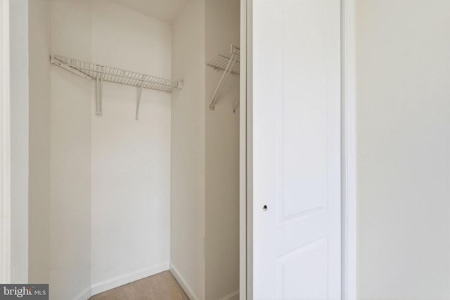 42817 PAMPLIN TER, Chantilly, VA 20152