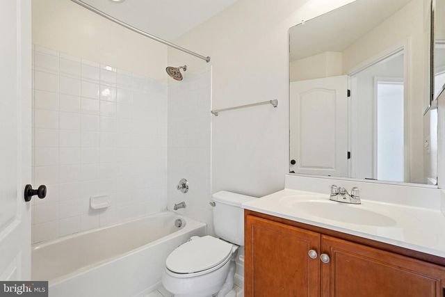 42817 PAMPLIN TER, Chantilly, VA 20152