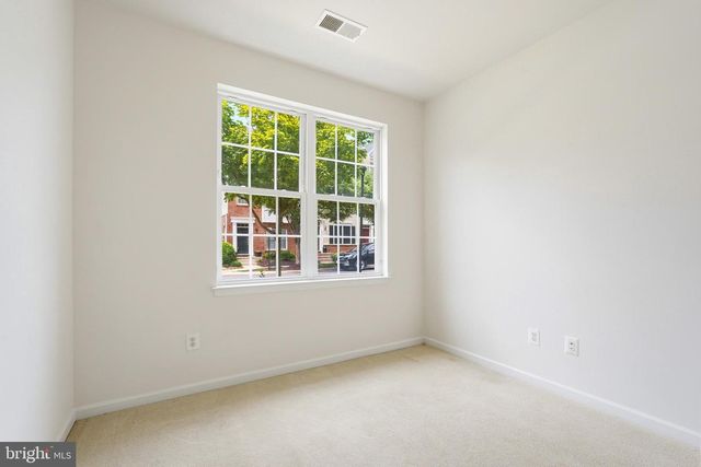 42817 PAMPLIN TER, Chantilly, VA 20152