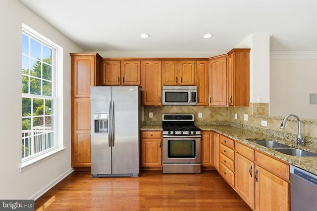 42817 PAMPLIN TER, Chantilly, VA 20152