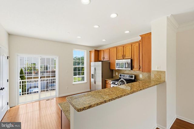 42817 PAMPLIN TER, Chantilly, VA 20152