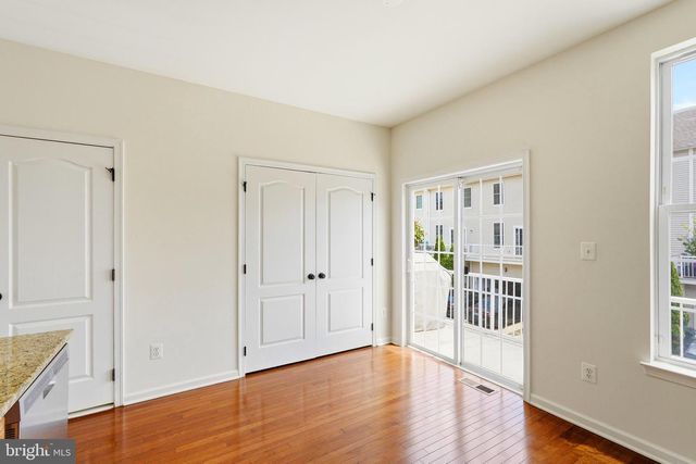 42817 PAMPLIN TER, Chantilly, VA 20152