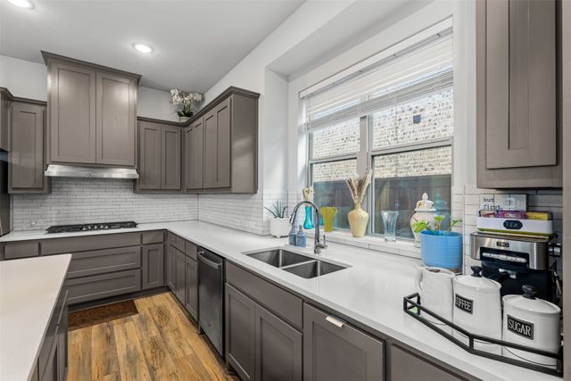 4430 English Maple Drive, Arlington, TX 76005