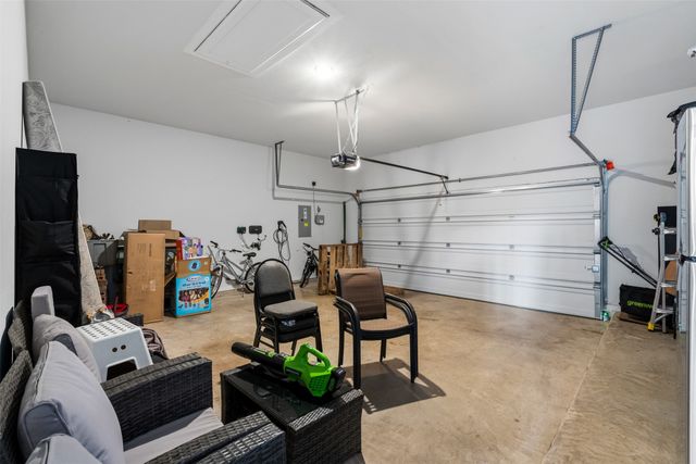 4430 English Maple Drive, Arlington, TX 76005