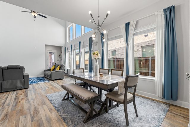 4430 English Maple Drive, Arlington, TX 76005